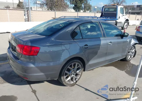 2013 Volkswagen Jetta 2.0L S из США, поврежденный, VIN 3VW2K7AJ4DM369267